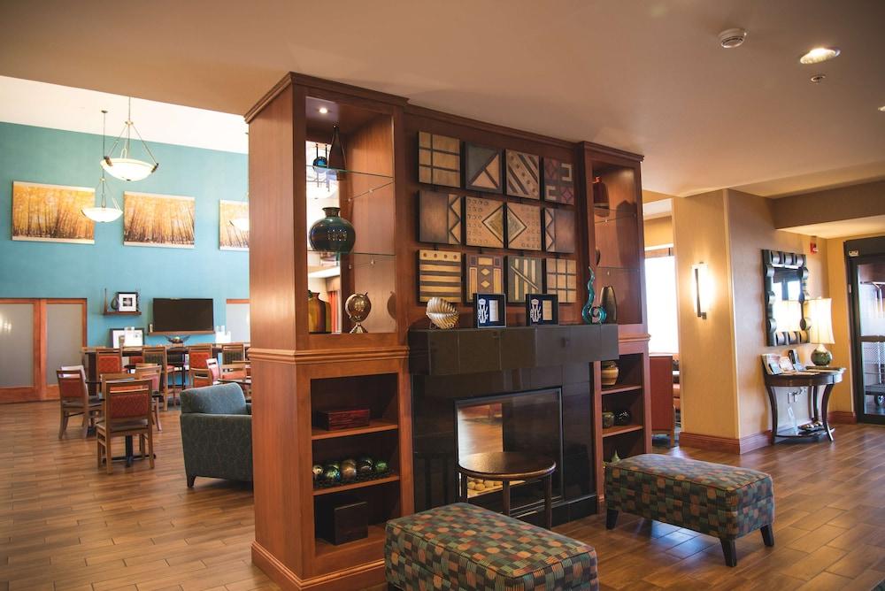 Hampton Inn & Suites Грили Экстерьер фото